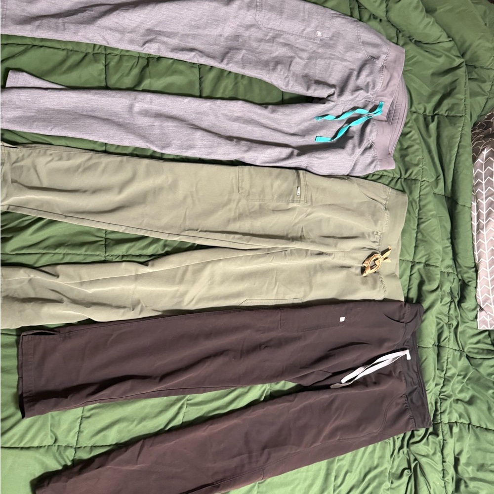 Set of Three Figs Scrub Pants in Gray, Green, and Black size small tall